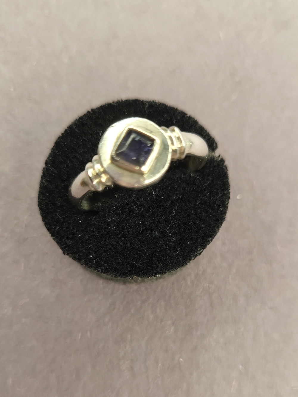 Sterling Silver Ring with Amethyst
